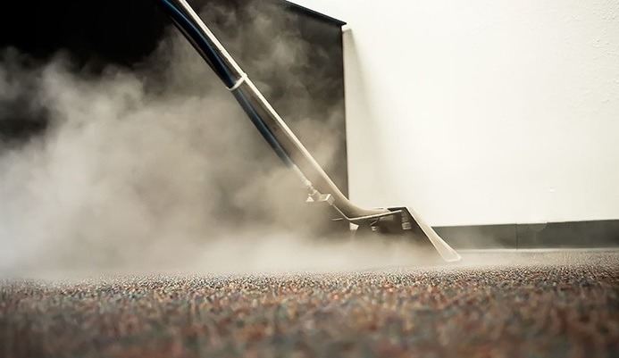 Hot-water steam extraction cleaning