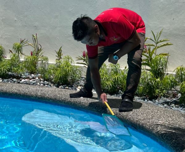 Pool Care pool maintenance service