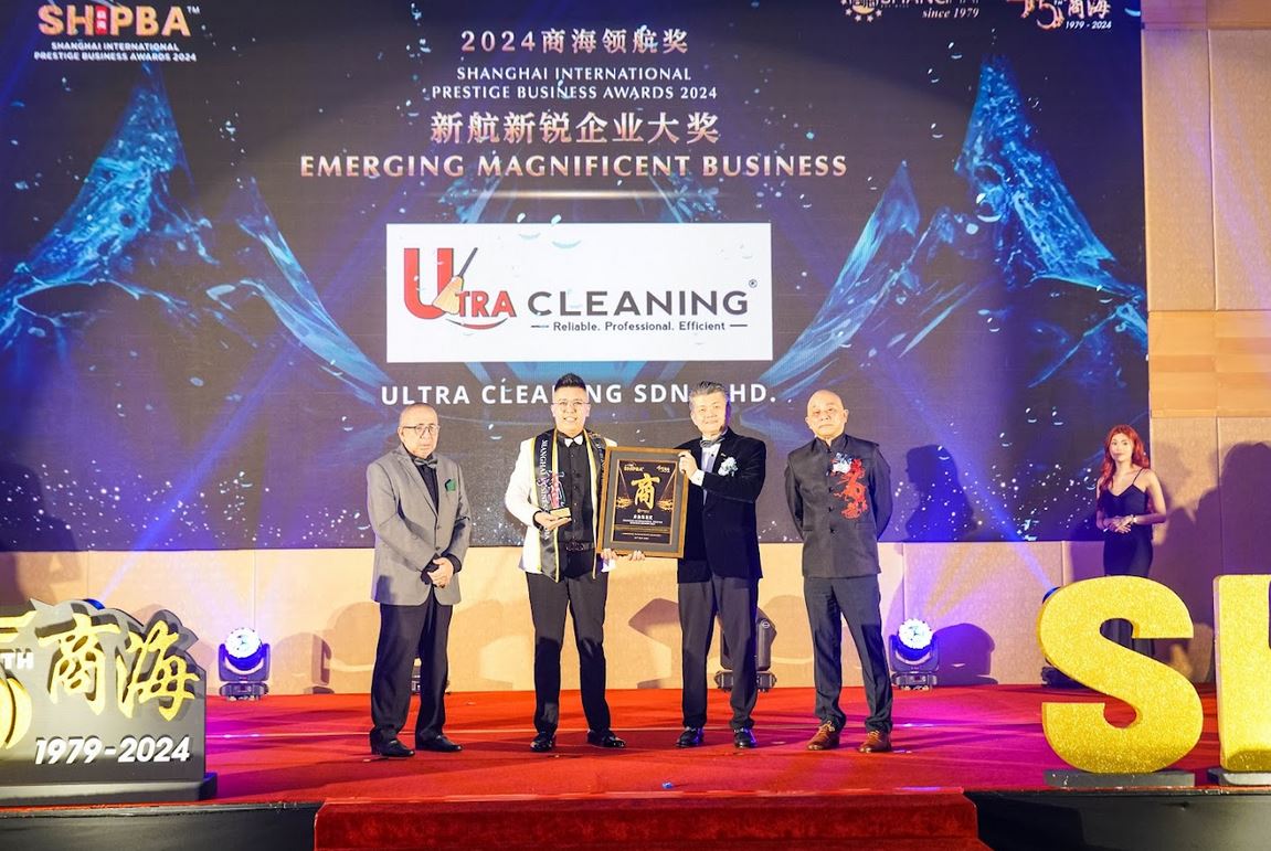 Ultra Group receiving the SHIPBA Award